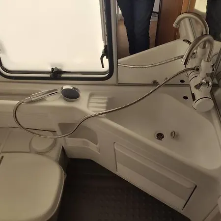 Caravane Avec Privatif En Campagne Apremont (Vendee)